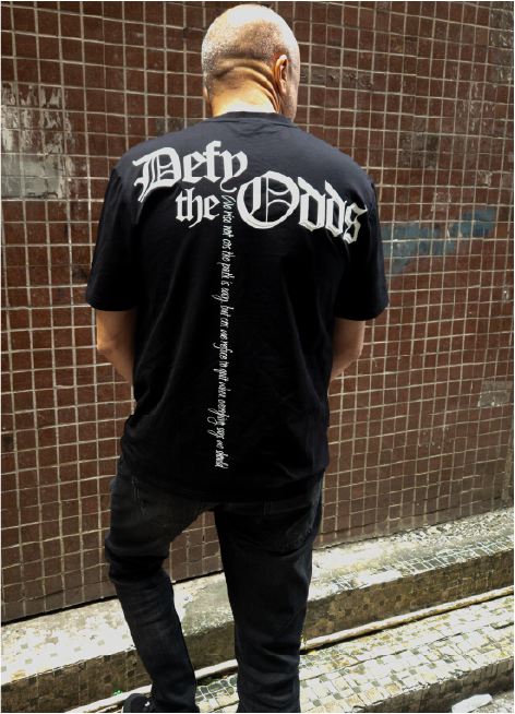'ODDS DEFIER' REGULAR TEE
